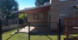 COD. 407 – HERMOSA CASA CON PILETA EN P.H. A 30 M. DE RUTA 38, VILLA PARQUE SIQUIMAN, CORDOBA.