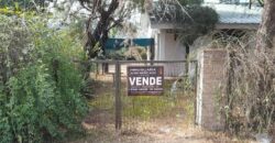 COD.344 – EN VENTA! HERMOSA CASA EN DOS TERRENOS EN VILLA PARQUE SIQUIMAN – CORDOBA.