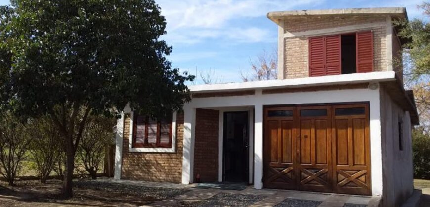 COD.150 – EN VENTA! HERMOSA CASA EN VILLA PARQUE SIQUIMAN – CORDOBA.