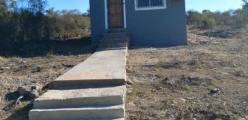 COD.337 – EN VENTA! HERMOSA CASA EN FLOR SERRANA TANTI – CORDOBA.