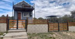 COD.337 – EN VENTA! HERMOSA CASA EN FLOR SERRANA TANTI – CORDOBA.