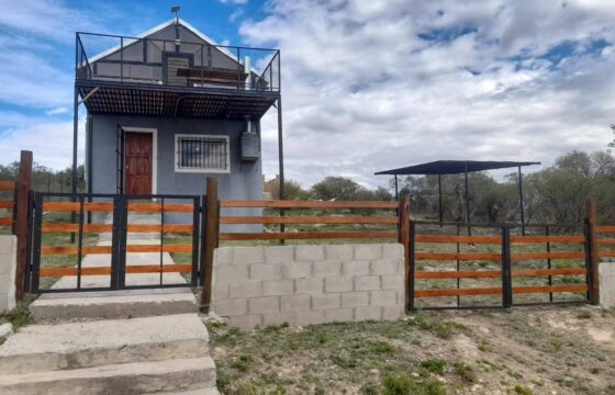 COD.337 – EN VENTA! HERMOSA CASA EN FLOR SERRANA TANTI – CORDOBA. COD.337 – EN VENTA! HERMOSA CASA EN FLOR SERRANA TANTI – CORDOBA.