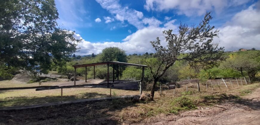 COD. 590 – EN VENTA! HERMOSO TERRENO CON MEJORA EN VILLA PARQUE SIQUIMAN – CBA. COD. 590 – EN VENTA! HERMOSO TERRENO CON MEJORA EN VILLA PARQUE SIQUIMAN – CBA.