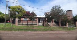 COD. 680 – Hermosa Casa con pileta y Departamento de 49 m2., Villa Parque Siquiman, Cba. COD. 680 – Hermosa Casa con pileta y Departamento de 49 m2., Villa Parque Siquiman, Cba.