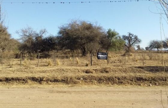COD. 154 – EN VENTA!  HERMOSO CAMPO DE 7 HECTAREAS EN VILLA PARQUE SIQUIMAN – CORDOBA.