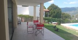 COD. 502 – HERMOSA CASA CON PILETA , CON IMPONENTE VISTA A LAS SIERRAS Y LAGO, EN VILLA PARQUE SIQUIMAN – CBA. COD. 502 – HERMOSA CASA CON PILETA , CON IMPONENTE VISTA A LAS SIERRAS Y LAGO, EN VILLA PARQUE SIQUIMAN – CBA.