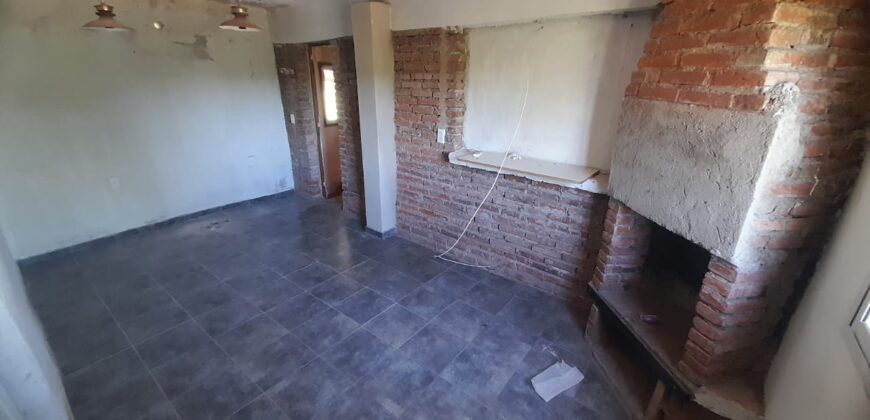 COD. 560 – EN VENTA! HERMOSO TERRENO DE 1.000 M2. CON MEJORAS EN VILLA PARQUE SIQUIMAN
