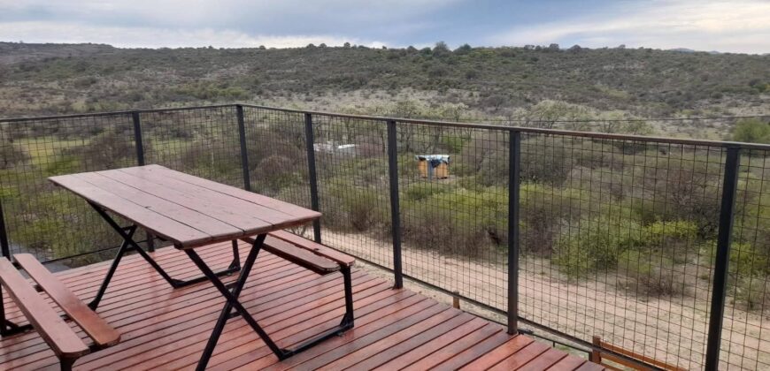 COD.337 – EN VENTA! HERMOSA CASA EN FLOR SERRANA TANTI – CORDOBA.