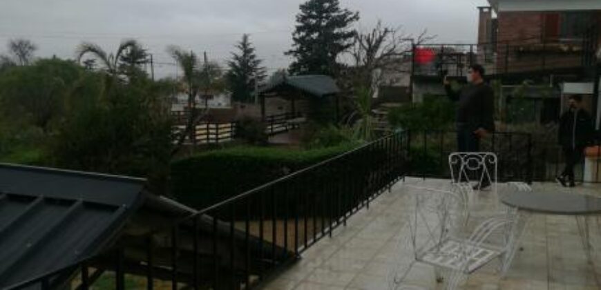 COD.286 – EN VENTA! HERMOSA CASA CON PILETA EN TANTI – CORDOBA.
