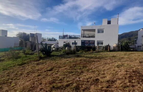 COD.368 – EN VENTA! HERMOSO TERRENO EN COMUNA DE SAN ROQUE – CORDOBA.
