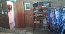 COD.334 – EN VENTA! HERMOSA CASA CON PILETA EN VILLA PARQUE SIQUIMAN – CORDOBA.