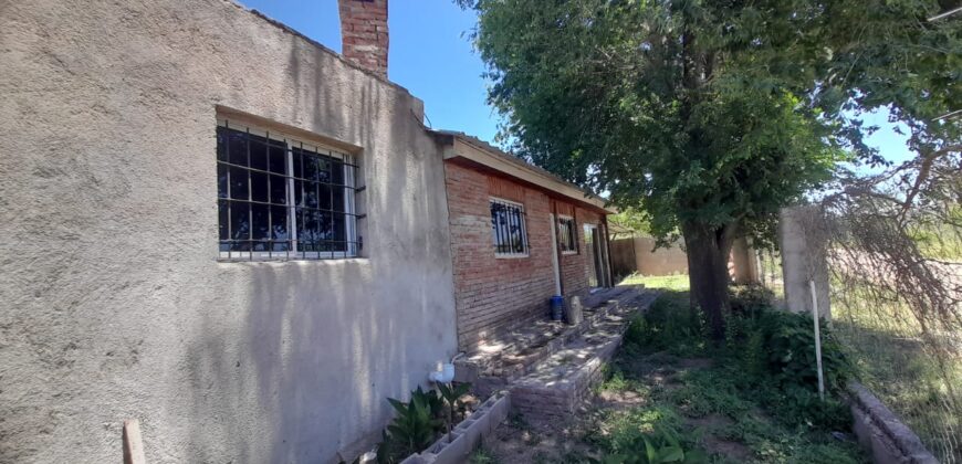COD. 560 – EN VENTA! HERMOSO TERRENO DE 1.000 M2. CON MEJORAS EN VILLA PARQUE SIQUIMAN