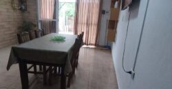 COD. 670 – TRES HERMOSAS PROPIEDADES EN UN SOLO TERRENO EN VILLA PARQUE SIQUIMAN, CBA.