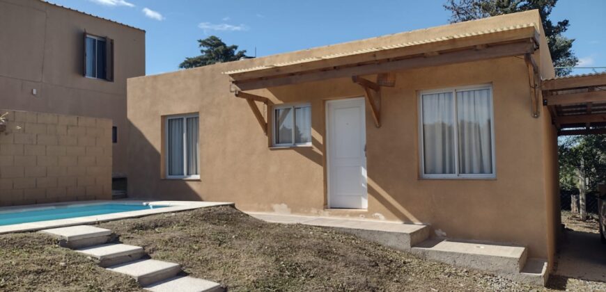 COD. 610 – En Venta! Local Comercial, Departamento, Dos Cabañas con Pileta, sobre ruta Nacional 38, Villa Parque Siquiman, Cba.