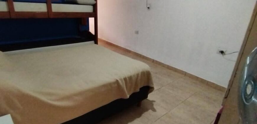 COD. 670 – TRES HERMOSAS PROPIEDADES EN UN SOLO TERRENO EN VILLA PARQUE SIQUIMAN, CBA.