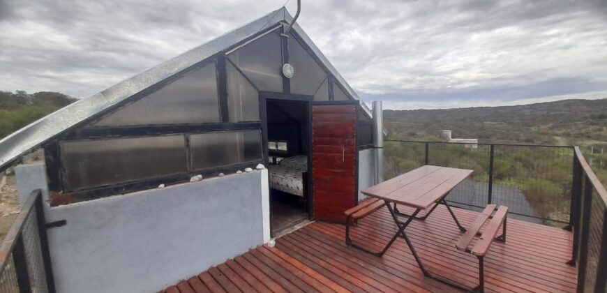 COD.337 – EN VENTA! HERMOSA CASA EN FLOR SERRANA TANTI – CORDOBA.