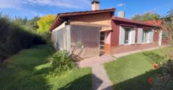 COD.340 – EN VENTA! HERMOSA CASA CON DEPARTAMENTO EN VILLA PARQUE SIQUIMAN – CORDOBA.