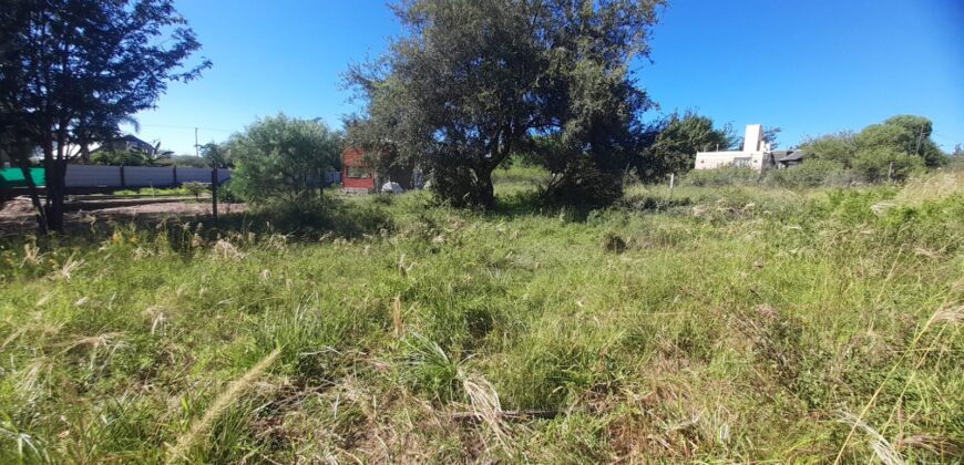 COD. 550 – EN VENTA! HERMOSO TERRENO SOBRE COLETORA DE RUTA NACIONAL 38, ZONA COMERCIAL, VILLA PARQUE SIQUIMAN, CORDOBA.