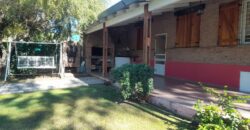 COD. 630 – EN VENTA! HERMOSA CASA CON PILETA, CANCHA DE FUTBOL, VOLEY, EN 4 TERRENOS EN VILLA PARQUE SIQUIMAN – CORDOBA. COD. 630 – EN VENTA! HERMOSA CASA CON PILETA, CANCHA DE FUTBOL, VOLEY, EN 4 TERRENOS EN VILLA PARQUE SIQUIMAN – CORDOBA.