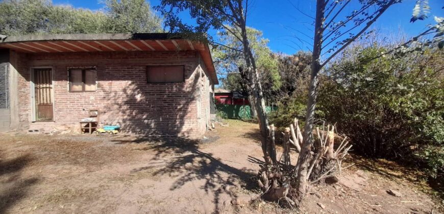 COD. 670 – TRES HERMOSAS PROPIEDADES EN UN SOLO TERRENO EN VILLA PARQUE SIQUIMAN, CBA.
