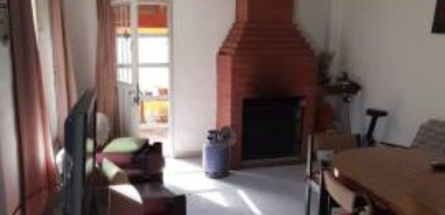 COD.340 – EN VENTA! HERMOSA CASA CON DEPARTAMENTO EN VILLA PARQUE SIQUIMAN – CORDOBA.