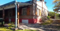 COD. 630 – EN VENTA! HERMOSA CASA CON PILETA, CANCHA DE FUTBOL, VOLEY, EN 4 TERRENOS EN VILLA PARQUE SIQUIMAN – CORDOBA. COD. 630 – EN VENTA! HERMOSA CASA CON PILETA, CANCHA DE FUTBOL, VOLEY, EN 4 TERRENOS EN VILLA PARQUE SIQUIMAN – CORDOBA.