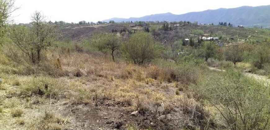 COD.144 – EN VENTA! HERMOSO TERRENO ESQUINA EN VILLA PARQUE SIQUIMAN – CORDOBA.