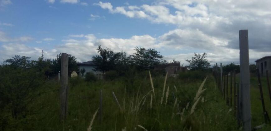 COD.69 – EN VENTA! HERMOSO TERRENO CON MEJORAS EN VILLA PARQUE SIQUIMAN – CORDOBA.