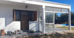 COD.334 – EN VENTA! HERMOSA CASA CON PILETA EN VILLA PARQUE SIQUIMAN – CORDOBA.