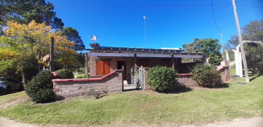 COD. 630 – EN VENTA! HERMOSA CASA CON PILETA, CANCHA DE FUTBOL, VOLEY, EN 4 TERRENOS EN VILLA PARQUE SIQUIMAN – CORDOBA. COD. 630 – EN VENTA! HERMOSA CASA CON PILETA, CANCHA DE FUTBOL, VOLEY, EN 4 TERRENOS EN VILLA PARQUE SIQUIMAN – CORDOBA.