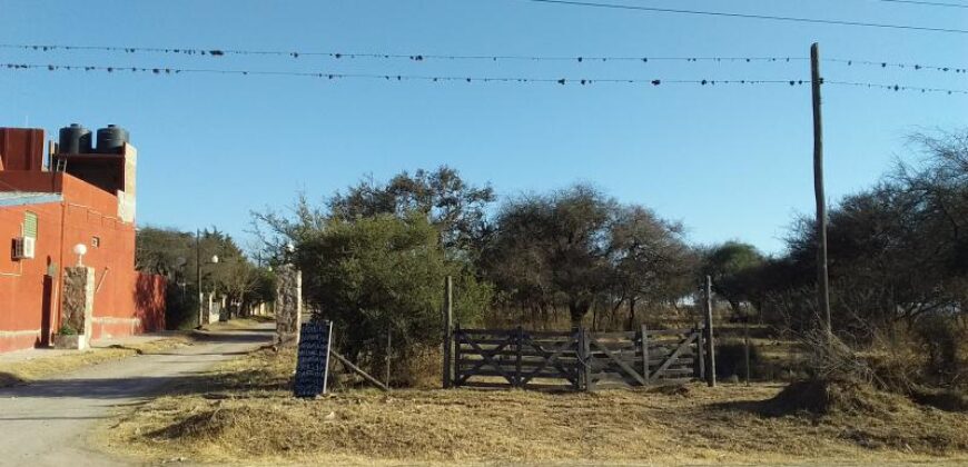 COD. 154 – EN VENTA!  HERMOSO CAMPO DE 7 HECTAREAS EN VILLA PARQUE SIQUIMAN – CORDOBA.