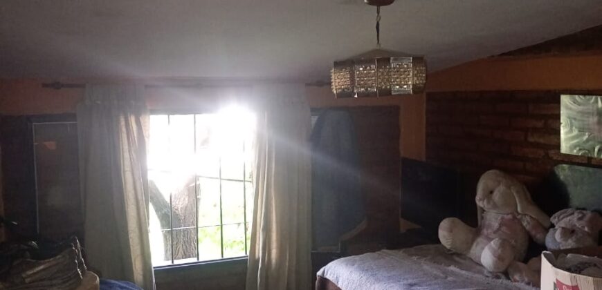 COD. 640 – En Venta! Hermosa Casa tipo Loft con Pileta, en Villa Parque Siquiman, Cba.