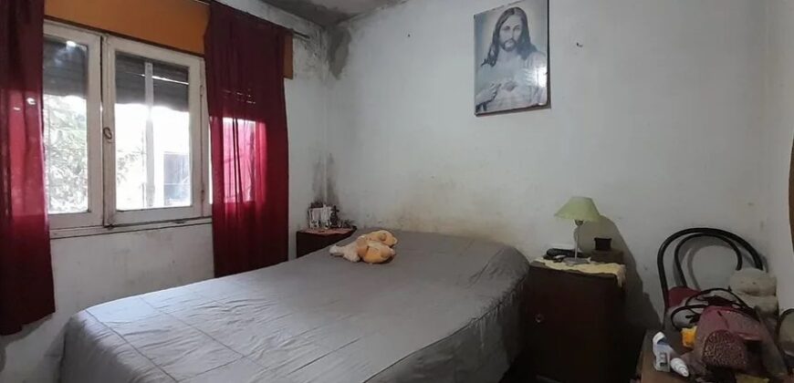 COD. 422 – HERMOSA CASA CON DPTO A REFACCIONAR EN EL CENTRO DE LA CALERA – CORDOBA.