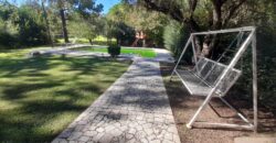 COD. 630 – EN VENTA! HERMOSA CASA CON PILETA, CANCHA DE FUTBOL, VOLEY, EN 4 TERRENOS EN VILLA PARQUE SIQUIMAN – CORDOBA. COD. 630 – EN VENTA! HERMOSA CASA CON PILETA, CANCHA DE FUTBOL, VOLEY, EN 4 TERRENOS EN VILLA PARQUE SIQUIMAN – CORDOBA.