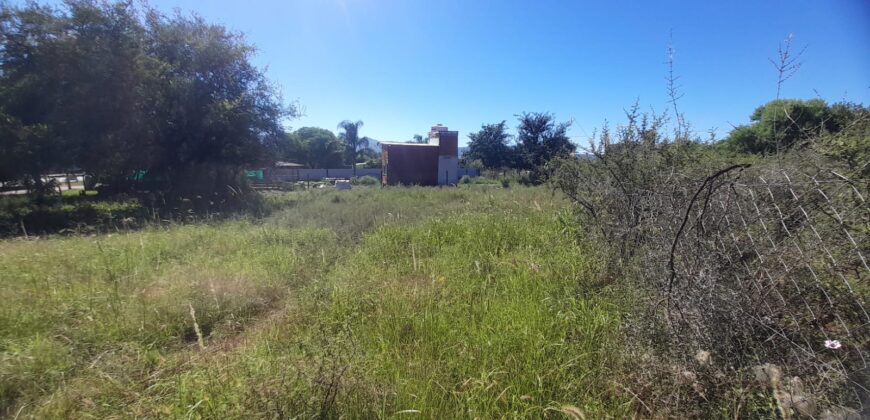 COD. 550 – EN VENTA! HERMOSO TERRENO SOBRE COLETORA DE RUTA NACIONAL 38, ZONA COMERCIAL, VILLA PARQUE SIQUIMAN, CORDOBA.