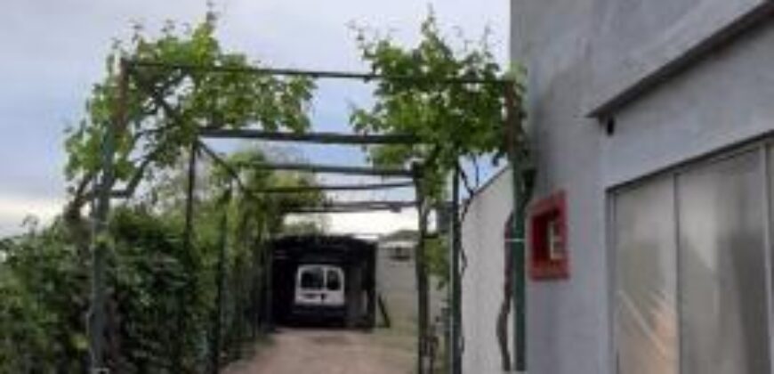 COD.360 – EN VENTA! HERMOSA CASA EN TANTI – CORDOBA.