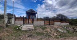 COD.337 – EN VENTA! HERMOSA CASA EN FLOR SERRANA TANTI – CORDOBA.