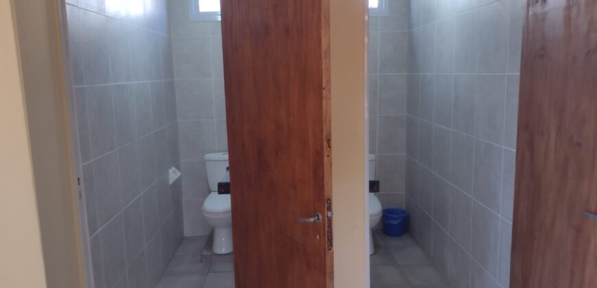 COD. 610 – En Venta! Local Comercial, Departamento, Dos Cabañas con Pileta, sobre ruta Nacional 38, Villa Parque Siquiman, Cba.