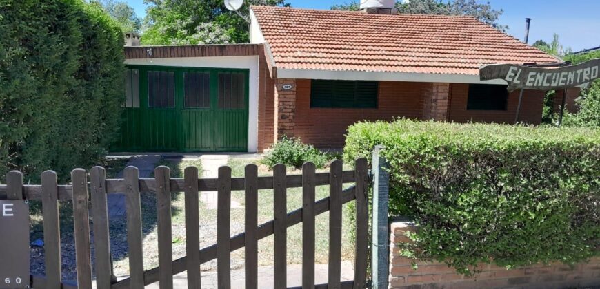 COD. 620 – EN VENTA! HERMOSO CHALET CON PILETA EN VILLA PARQUE SIQUIMAN – CBA. COD. 620 – EN VENTA! HERMOSO CHALET CON PILETA EN VILLA PARQUE SIQUIMAN – CBA.