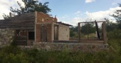 COD.69 – EN VENTA! HERMOSO TERRENO CON MEJORAS EN VILLA PARQUE SIQUIMAN – CORDOBA.