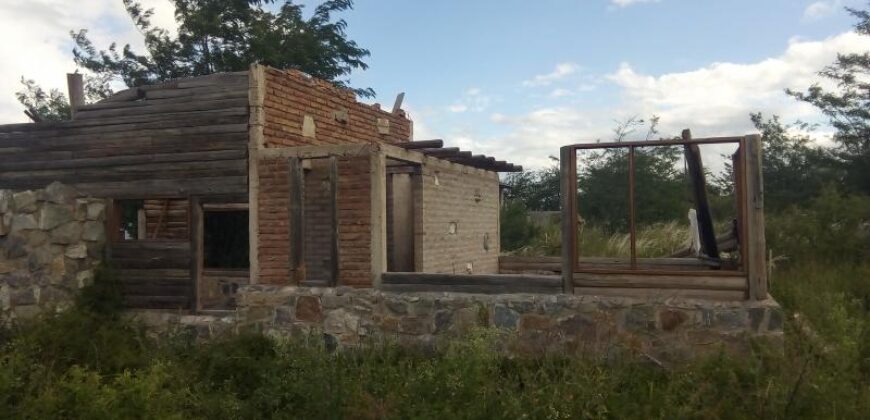 COD.69 – EN VENTA! HERMOSO TERRENO CON MEJORAS EN VILLA PARQUE SIQUIMAN – CORDOBA.