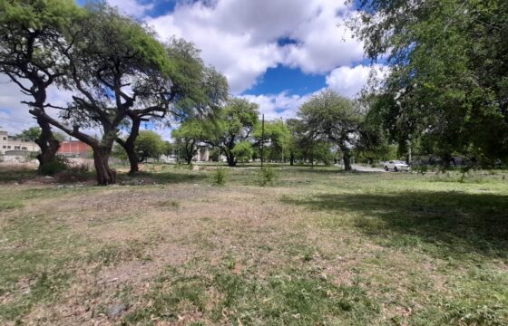 COD. 450 – EN VENTA! HERMOSO TERRENO DE 280 M2, CENTRO DE LA CALERA, CBA. COD. 450 – EN VENTA! HERMOSO TERRENO DE 280 M2, CENTRO DE LA CALERA, CBA.