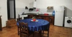 COD. 670 – TRES HERMOSAS PROPIEDADES EN UN SOLO TERRENO EN VILLA PARQUE SIQUIMAN, CBA.