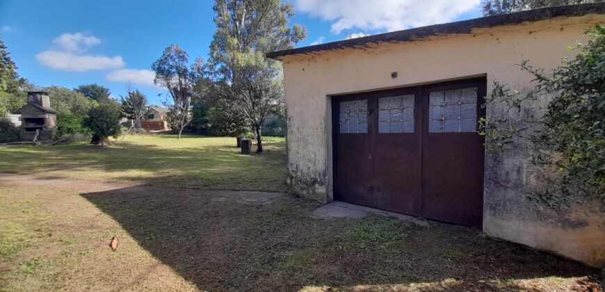 COD. 408 – EXCELENTE PROPIEDAD, CASA ESQUINA, SOBRE COLECTORA DE RUTA NACIONAL 38, VILLA PARQUE SIQUIMAN, CBA.