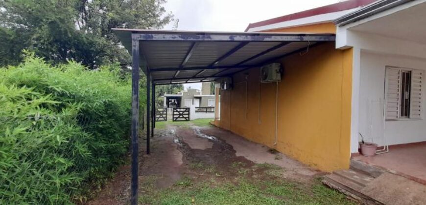 COD.321 – EN VENTA! HERMOSA CASA CON PILETA EN VILLA PARQUE SIQUIMAN – CORDOBA.