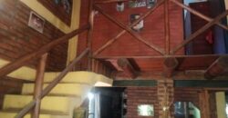 COD. 640 – En Venta! Hermosa Casa tipo Loft con Pileta, en Villa Parque Siquiman, Cba.