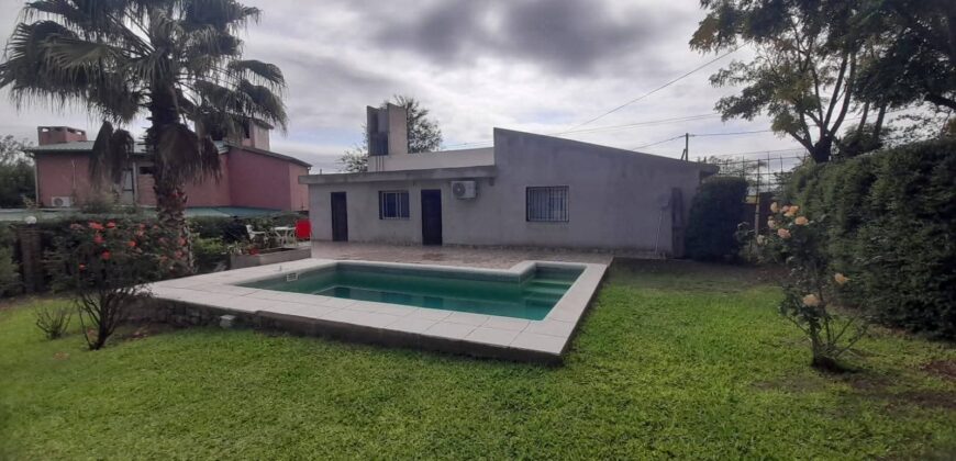 COD. 680 – Hermosa Casa con pileta y Departamento de 49 m2., Villa Parque Siquiman, Cba.