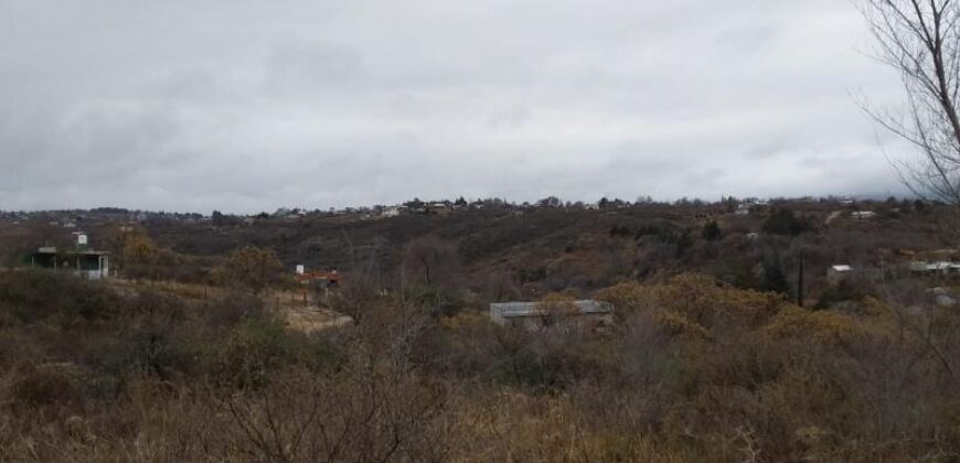 COD.108 – EN VENTA! HERMOSO TERRENO DE 1.500 M2. EN VILLA PARQUE SIQUIMAN – CORDOBA.