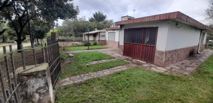 COD. 530 – EN VENTA! DOS CASAS EN UN TERRENO DE 789 M2. EN VILLA PARQUE SIQUIMAN – CORDOBA.