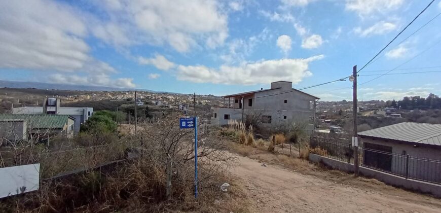 COD. 650 – Hermoso Terreno Esquina en Villa Santa Cruz del Lago, Cba.